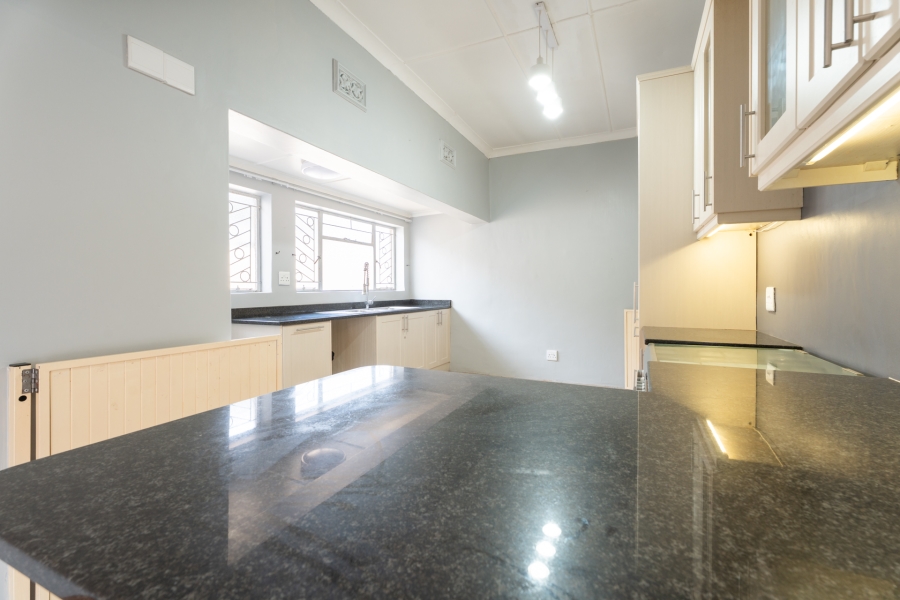 To Let 2 Bedroom Property for Rent in Lochnerhof Western Cape